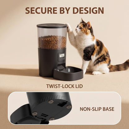 PawNovi 3L automatic feeder — secure lid and non-slip base